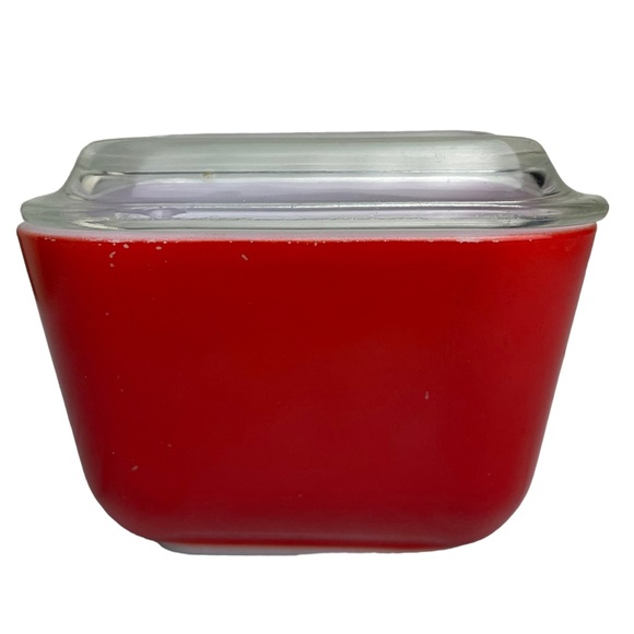 Vintage Pyrex Refriderator Dish Red w/Lid 0501 4"x 3.25" x 2.75" - Picture 2 of 9
